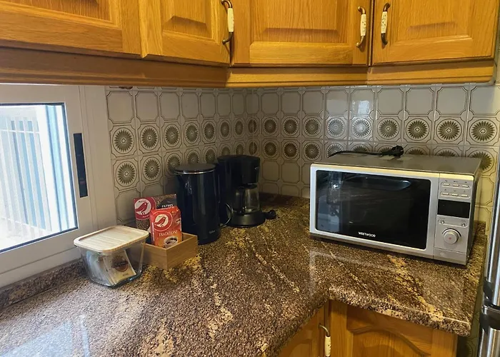 Cozy Apartment In Centre Of Alicante Near Plaza De Toros